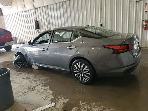 1N4BL4DV6SN304362 2025 NISSAN ALTIMA - Image 2