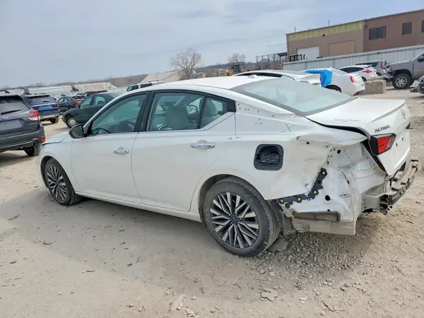 1N4BL4DV6SN304703 2025 NISSAN ALTIMA - Image 2