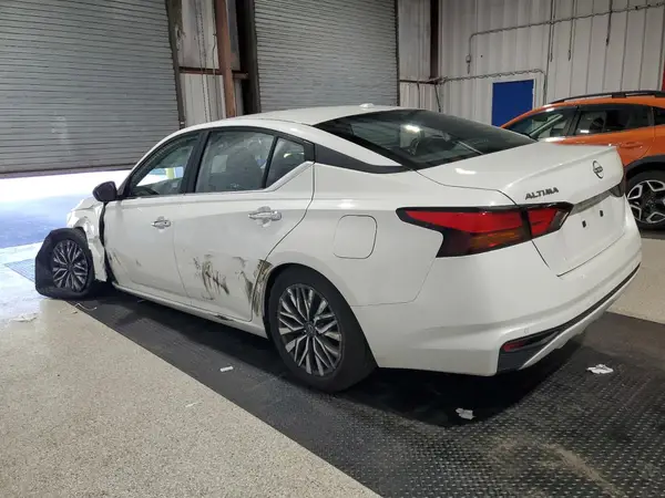 1N4BL4DV6SN308413 2025 NISSAN ALTIMA - Image 2