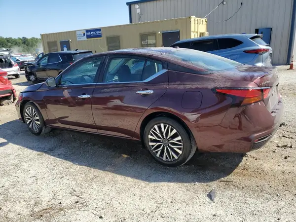 1N4BL4DV6SN310467 2025 NISSAN ALTIMA - Image 2