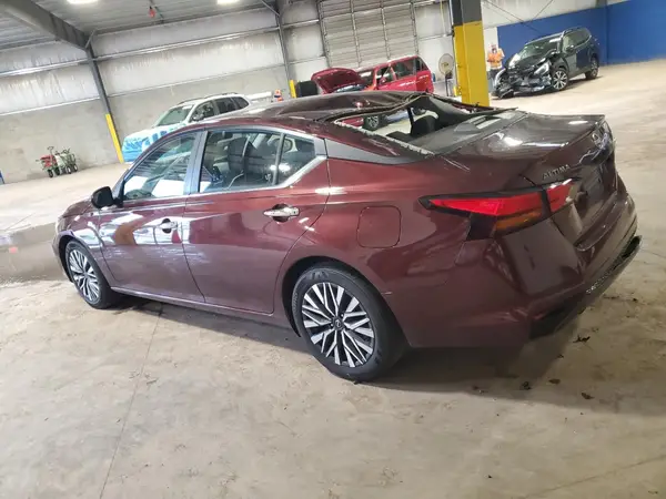 1N4BL4DV6SN310596 2025 NISSAN ALTIMA - Image 2