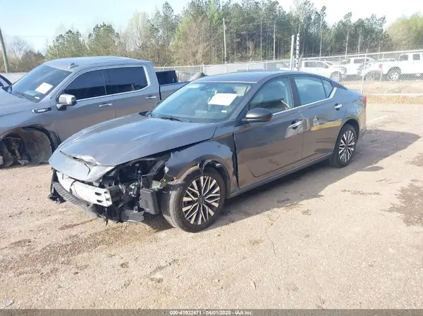 1N4BL4DV6SN310825 2025 NISSAN ALTIMA - Image 2