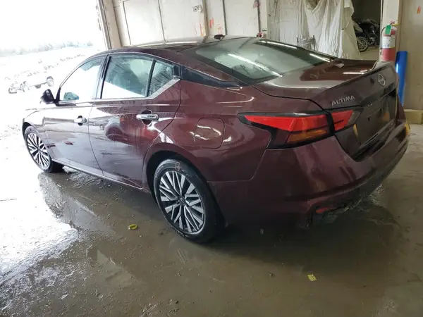 1N4BL4DV6SN311702 2025 NISSAN ALTIMA - Image 2