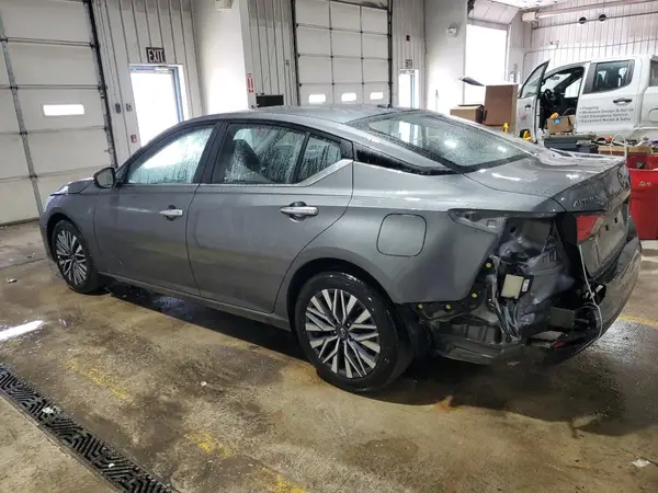 1N4BL4DV6SN318990 2025 NISSAN ALTIMA - Image 2