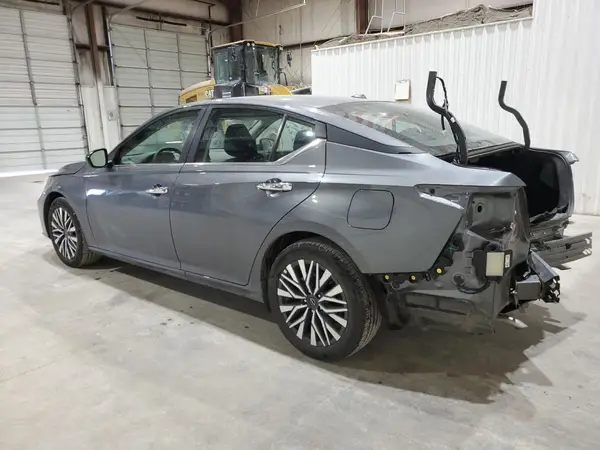 1N4BL4DV6SN320111 2025 NISSAN ALTIMA - Image 2