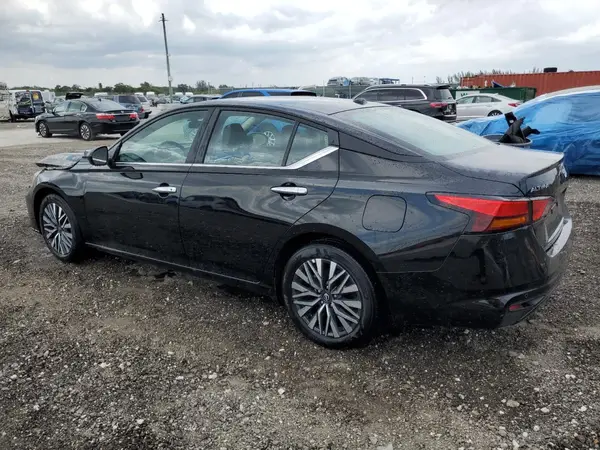 1N4BL4DV6SN327821 2025 NISSAN ALTIMA - Image 2