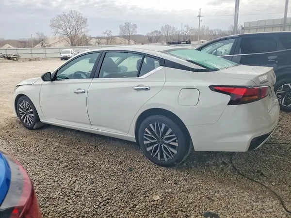 1N4BL4DV6SN340715 2025 NISSAN ALTIMA - Image 2