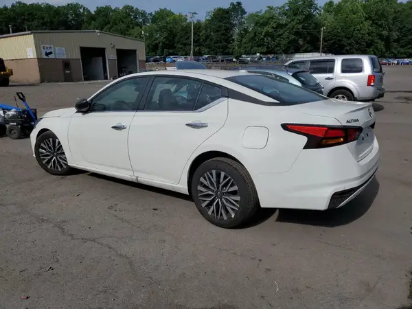 1N4BL4DV6SN340875 2025 NISSAN ALTIMA - Image 2