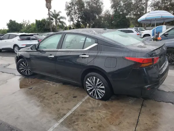 1N4BL4DV6SN352234 2025 NISSAN ALTIMA - Image 2