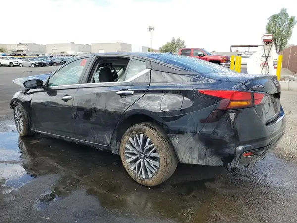 1N4BL4DV6SN361628 2025 NISSAN ALTIMA - Image 2