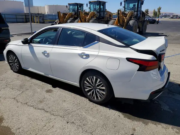 1N4BL4DV6SN362844 2025 NISSAN ALTIMA - Image 2