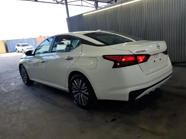 1N4BL4DV6SN364268 2025 NISSAN ALTIMA - Image 2