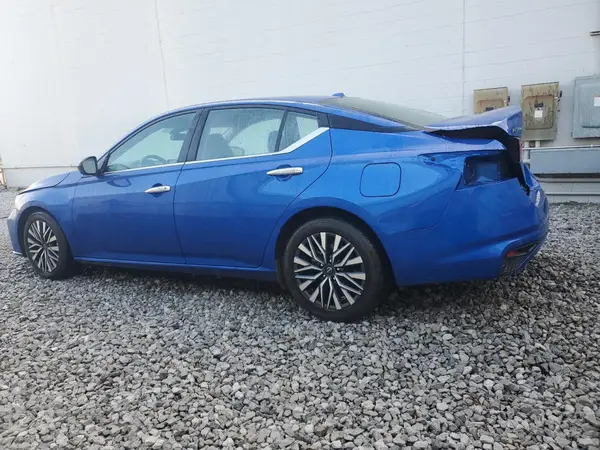 1N4BL4DV6SN366716 2025 NISSAN ALTIMA - Image 2
