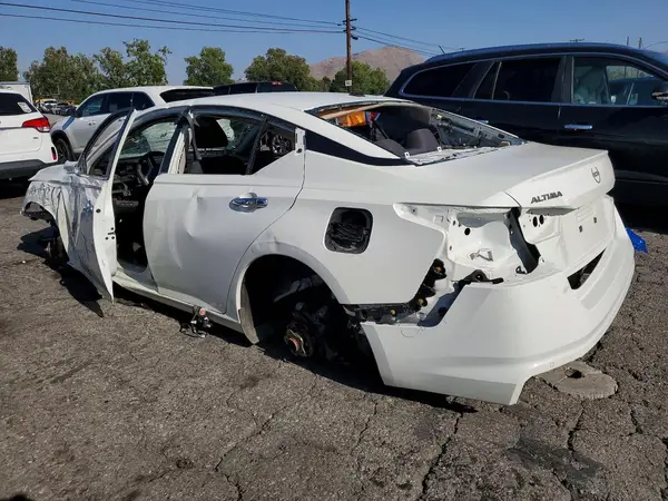 1N4BL4DV6SN373021 2025 NISSAN ALTIMA - Image 2