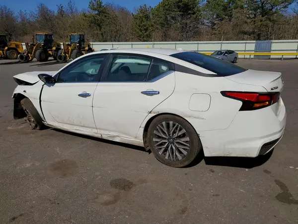 1N4BL4DV6SN373214 2025 NISSAN ALTIMA - Image 2