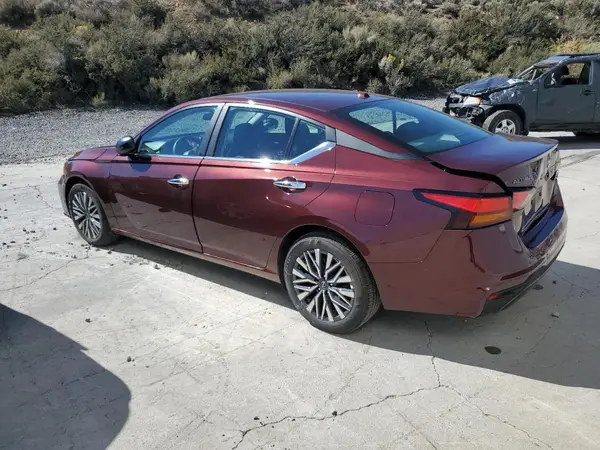 1N4BL4DV6SN377733 2025 NISSAN ALTIMA - Image 2