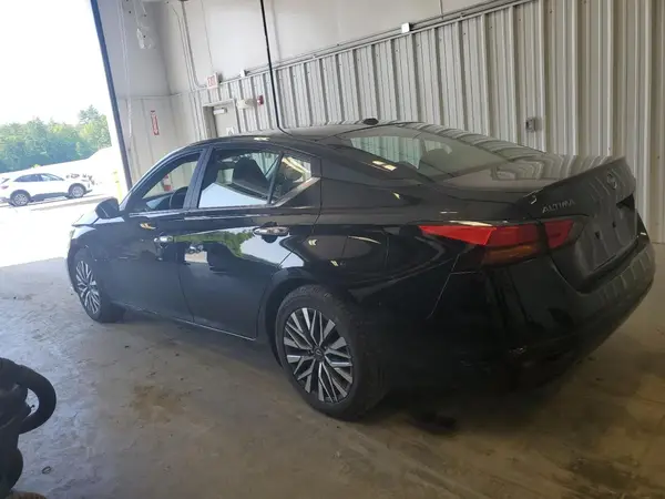 1N4BL4DV6SN381202 2025 NISSAN ALTIMA - Image 2