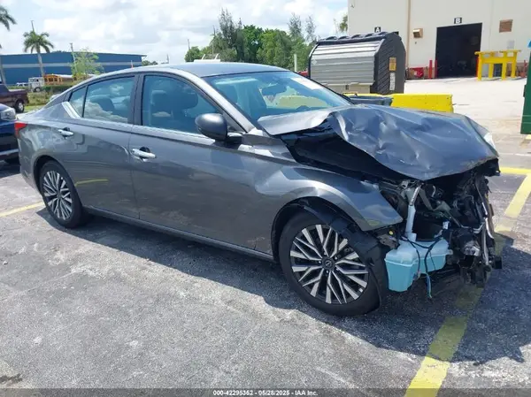1N4BL4DV6SN381605 2025 NISSAN ALTIMA - Image 1