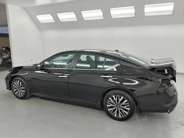 1N4BL4DV6SN383600 2025 NISSAN ALTIMA - Image 2