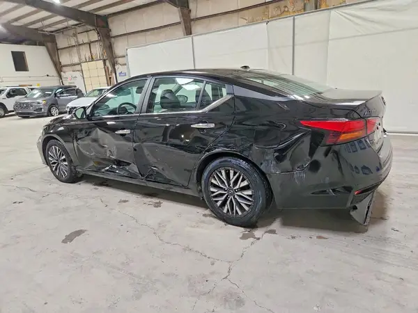 1N4BL4DV6SN384682 2025 NISSAN ALTIMA - Image 2