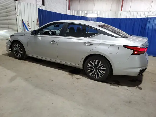 1N4BL4DV6SN386710 2025 NISSAN ALTIMA - Image 2