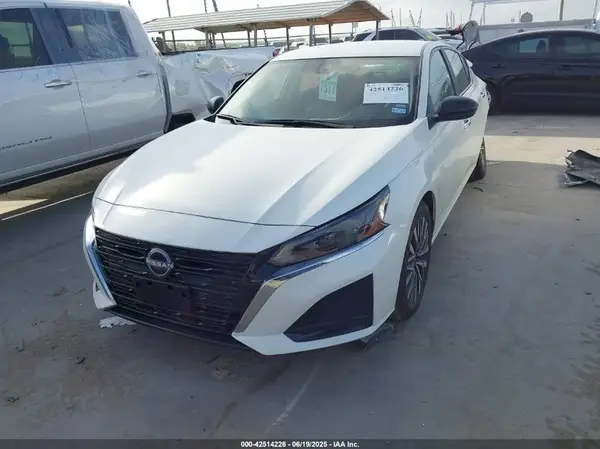 1N4BL4DV6SN390868 2025 NISSAN ALTIMA - Image 2
