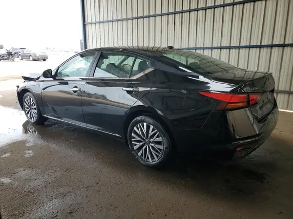 1N4BL4DV6SN391681 2025 NISSAN ALTIMA - Image 2