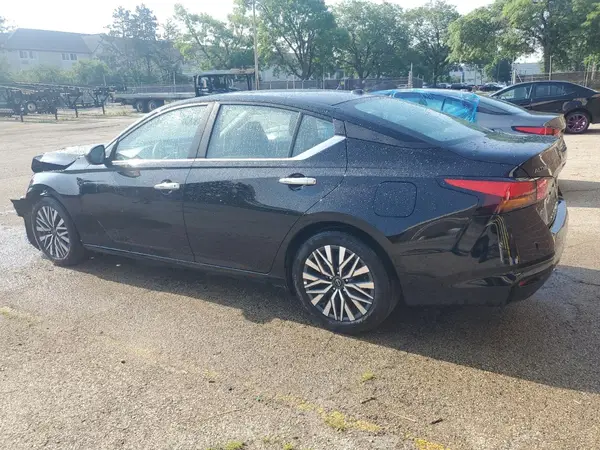 1N4BL4DV6SN391728 2025 NISSAN ALTIMA - Image 2