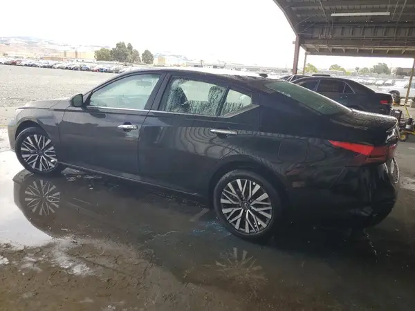 1N4BL4DV6SN392510 2025 NISSAN ALTIMA - Image 2