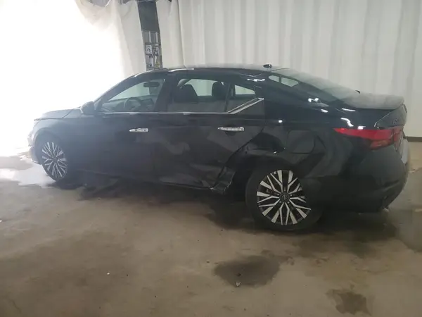 1N4BL4DV6SN397335 2025 NISSAN ALTIMA - Image 2
