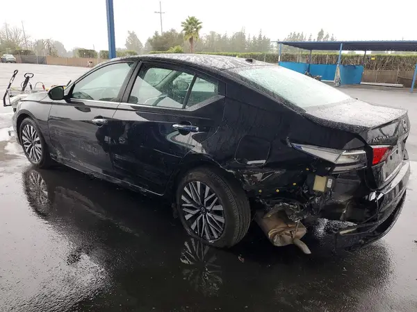 1N4BL4DV6SN397707 2025 NISSAN ALTIMA - Image 2