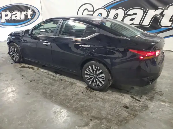1N4BL4DV6SN401481 2025 NISSAN ALTIMA - Image 2