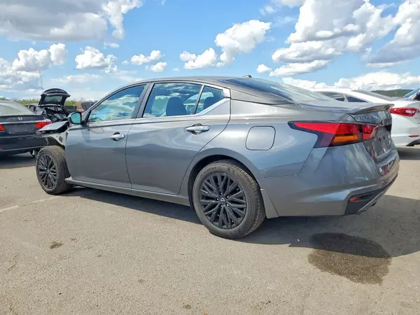 1N4BL4DV6SN410875 2025 NISSAN ALTIMA - Image 2