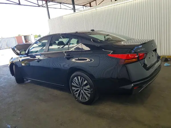 1N4BL4DV6TN306081 2026 NISSAN ALTIMA - Image 2