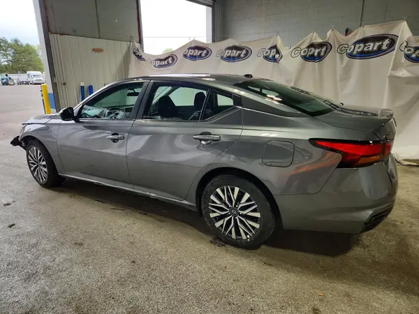 1N4BL4DV6TN321941 2026 NISSAN ALTIMA - Image 2