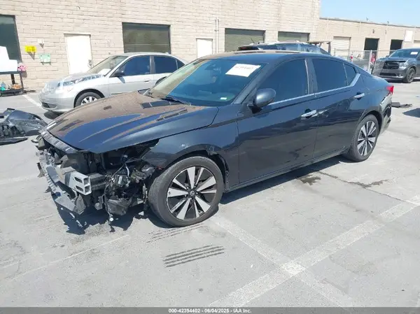 1N4BL4DV7MN326681 2021 NISSAN ALTIMA - Image 2