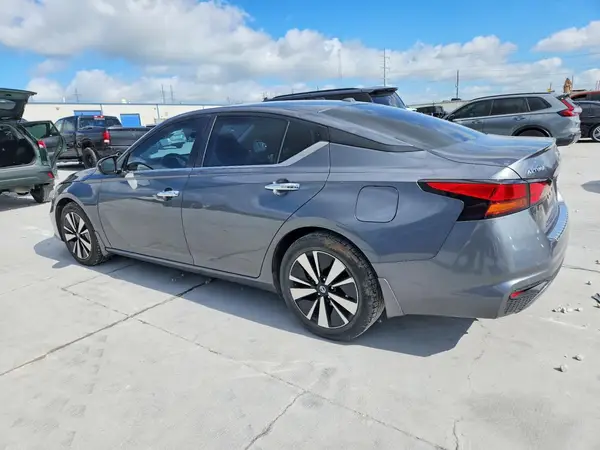 1N4BL4DV7MN368333 2021 NISSAN ALTIMA - Image 2