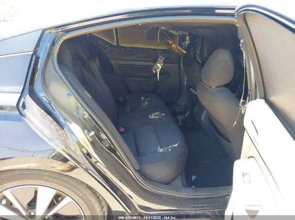 1N4BL4DV7MN379865 2021 NISSAN ALTIMA - Image 8