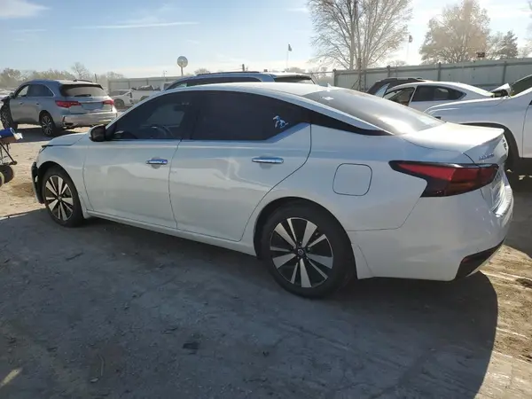 1N4BL4DV7MN416851 2021 NISSAN ALTIMA - Image 2
