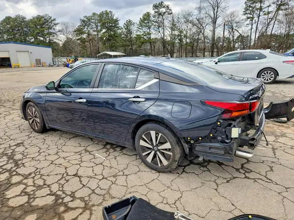 1N4BL4DV7NN338685 2022 NISSAN ALTIMA - Image 2