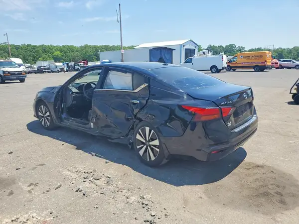 1N4BL4DV7NN358418 2022 NISSAN ALTIMA - Image 2