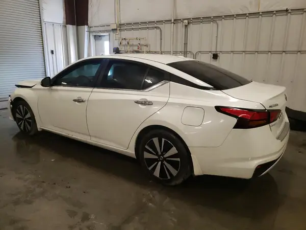 1N4BL4DV7NN361321 2022 NISSAN ALTIMA - Image 2
