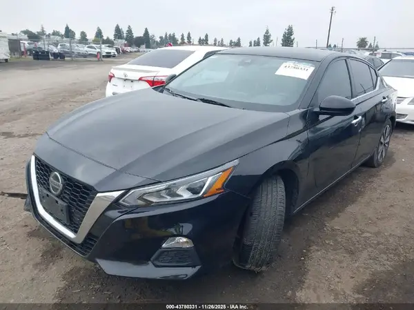 1N4BL4DV7NN367149 2022 NISSAN ALTIMA - Image 2