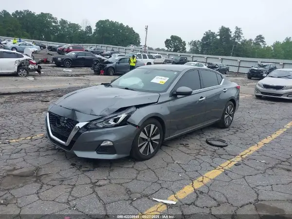 1N4BL4DV7NN381813 2022 NISSAN ALTIMA - Image 2