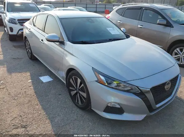 1N4BL4DV7NN383240 2022 NISSAN ALTIMA