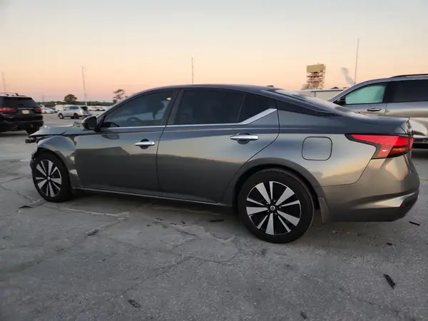 1N4BL4DV7NN391340 2022 NISSAN ALTIMA - Image 2