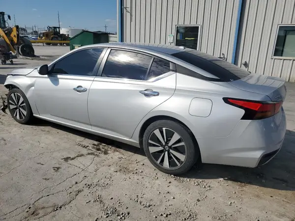 1N4BL4DV7NN398420 2022 NISSAN ALTIMA - Image 2