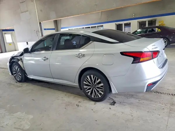 1N4BL4DV7PN307875 2023 NISSAN ALTIMA - Image 2