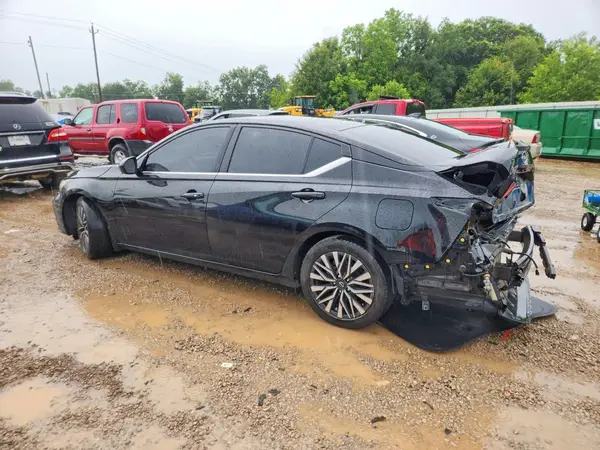 1N4BL4DV7PN310775 2023 NISSAN ALTIMA - Image 2