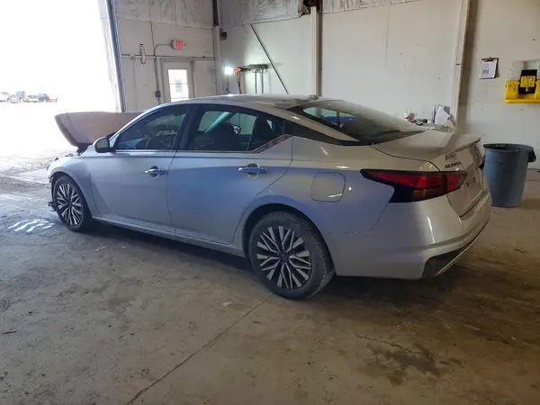 1N4BL4DV7PN317418 2023 NISSAN ALTIMA - Image 2